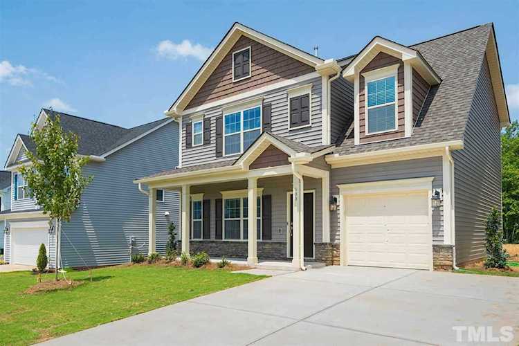 745 Lakemont Drive Clayton, NC 27520
