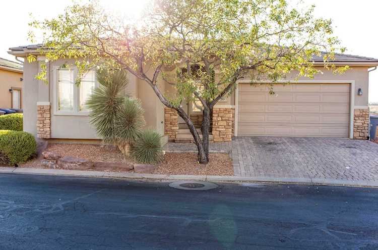 2261 S Tonaquint #20 St George, UT 84770
