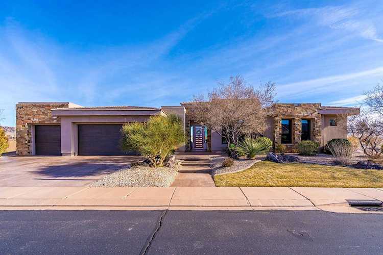 2065 W Rising Sun Drive St George, UT 84770