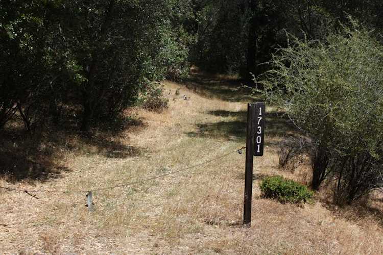 17301 Kit Lane Jackson, CA 95642