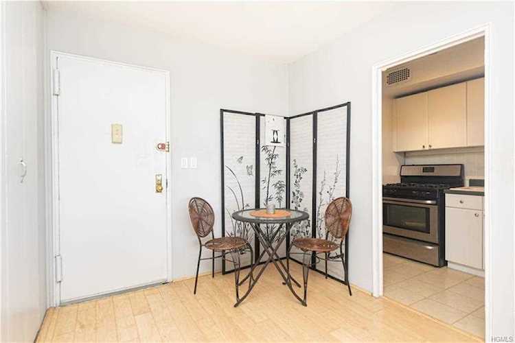 5700 Arlington Ave #22O Bronx, NY 10471