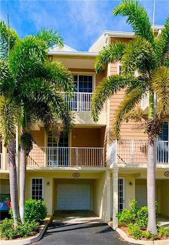 422 Bahia Beach Boulevard Ruskin, FL 33570