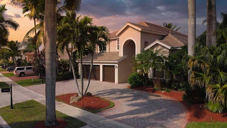 12311 Riverfalls Court Boca Raton, FL 33428