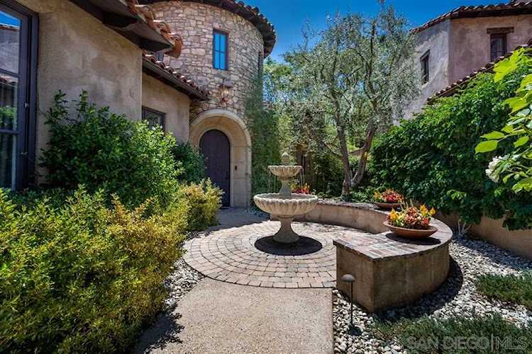 6969 Corte Spagna Rancho Santa Fe, CA 92091