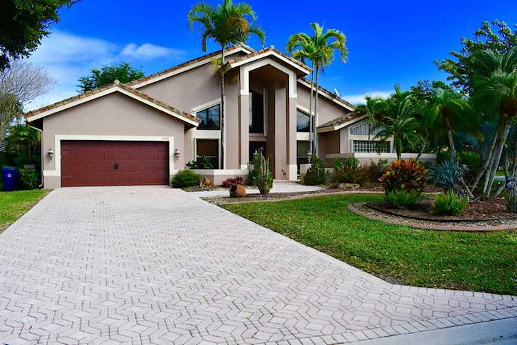4961 NW 102Nd Drive Coral Springs, FL 33076