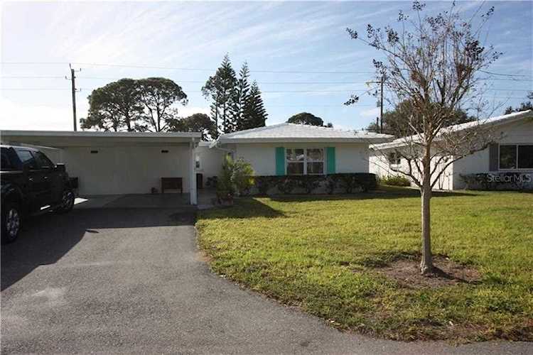 4236 Roxane Boulevard #103 Sarasota, FL 34235