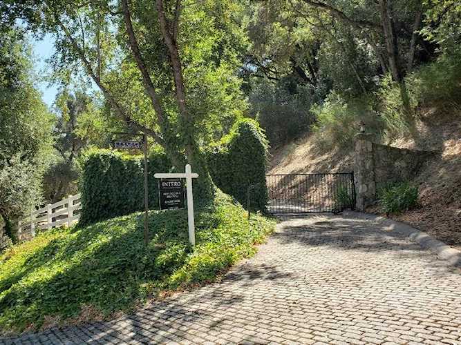 13505 Uvas Road Morgan Hill, CA 95037
