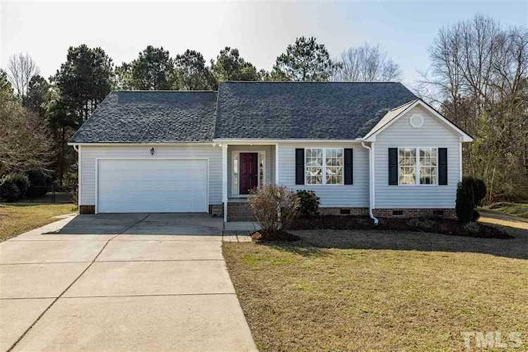 45 Pepperstone Court Clayton, NC 27520