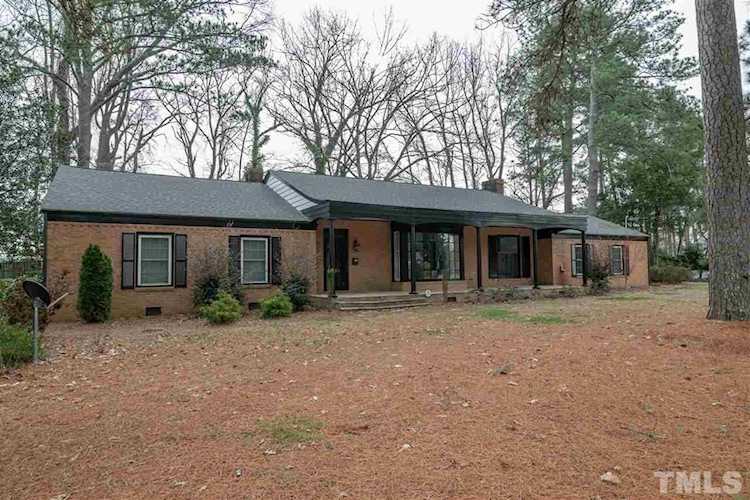 825 S 2Nd Street Smithfield, NC 27577