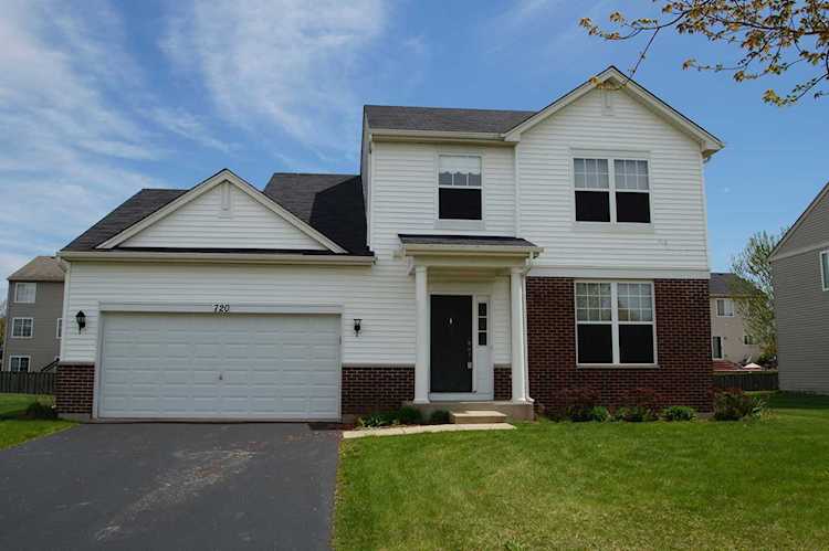 720 Briarcliff Dr Minooka, IL 60447