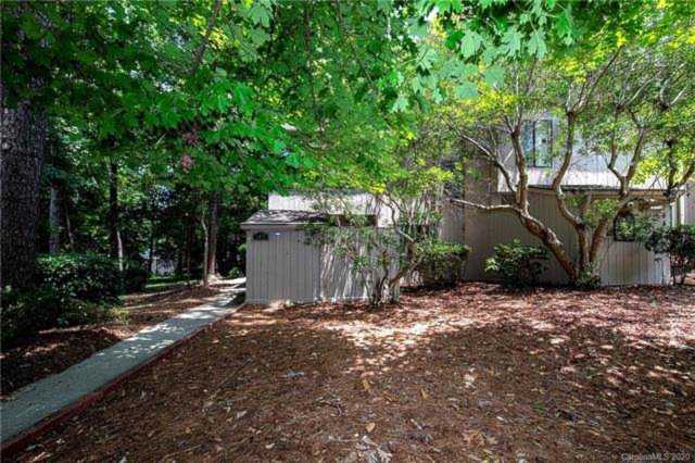 145 Greenridge Rd Lake Wylie, SC 29710