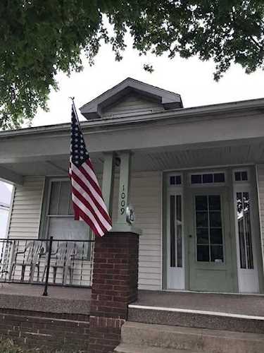 1009 N Governor Street Evansville, IN 47711