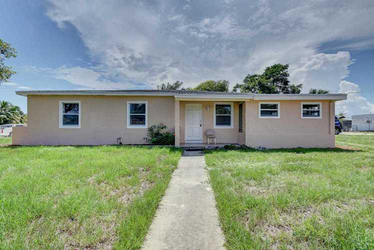 1601 12Th Avenue Lake Worth, FL 33460