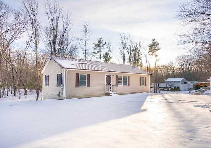 Charlton, 13 Old Stafford St, MA, home for sale Photo 1