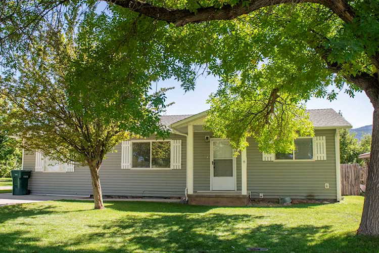 579 W Center ST Parowan, UT 84761
