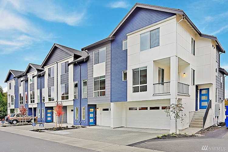 14715 Admiralty Wy #20 Lynnwood, WA 98087