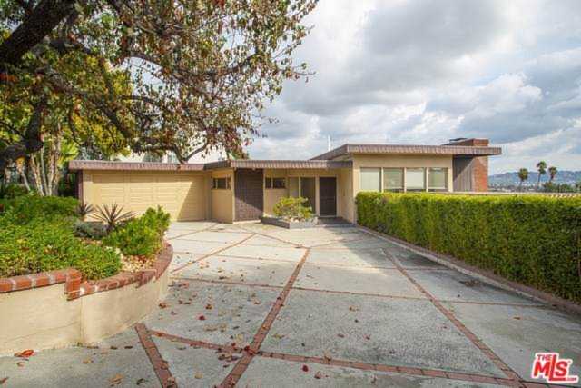 3740 Effingham Place Los Angeles, CA 90027