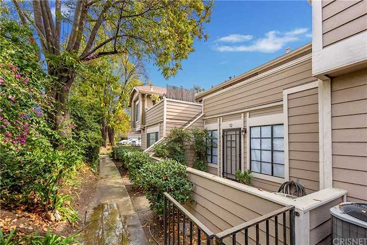 11350 Foothill Boulevard #15 Sylmar, CA 91342