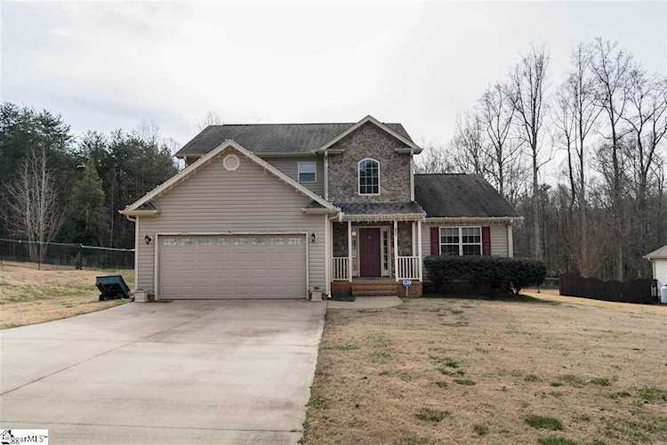 136 Fagans Creek Dr Inman, SC 29349