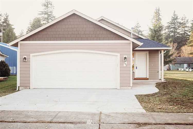 205 N 3rd St Pe Ell, WA 98572 | MLS ® 1540214 Photo 1