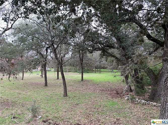 12 Las Flores Dr Wimberley, TX 78676