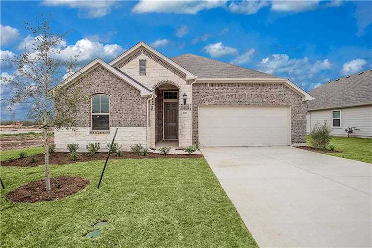220 Clearlake Dr Hutto, TX 78634