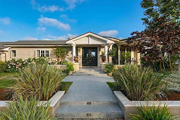 533 Canyon Drive Solana Beach, CA 92075