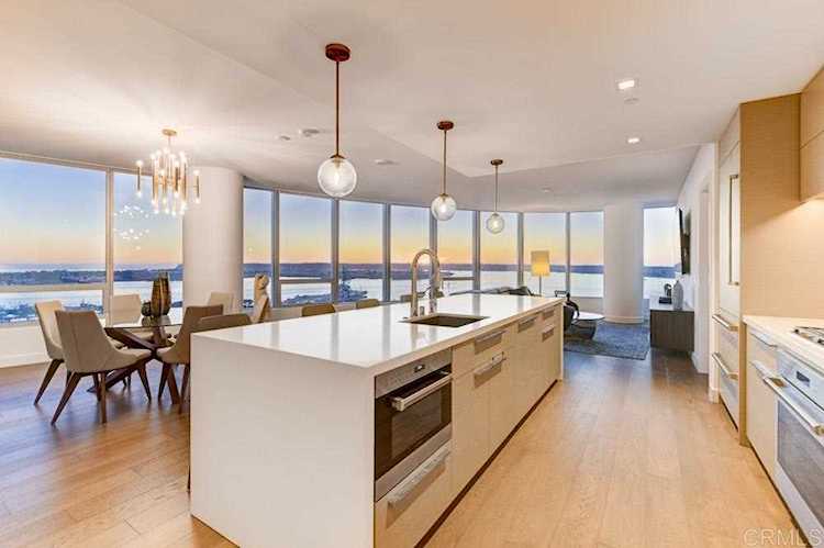 888 W E St #1802 San Diego, CA 92101