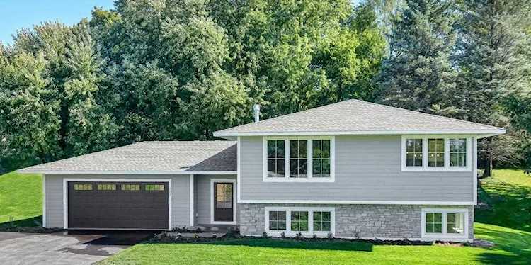 5925 County Road 26 Minnetrista, MN 55364
