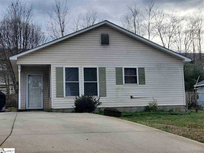 19 Cone Crest Ct Greenville, SC 29609