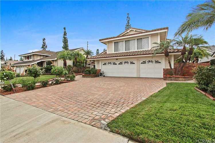 2956 Primrose Avenue Brea, CA 92821