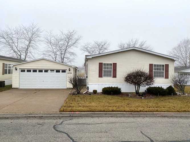 25730 Pinehurst Dr Monee, IL 60449