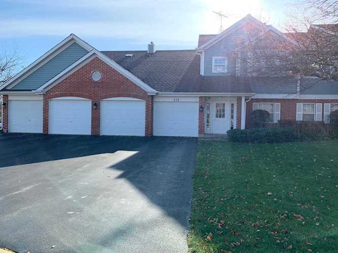 879 Nelli Ct #201 Naperville, IL 60563