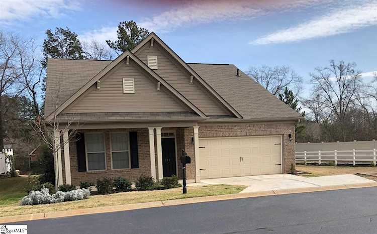 121 Golden Eagle Ln Anderson, SC 29621