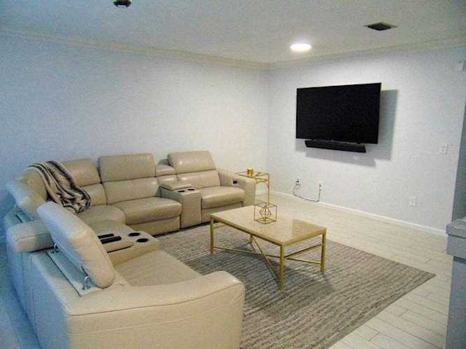 1204 White Pine Drive Wellington, FL 33414