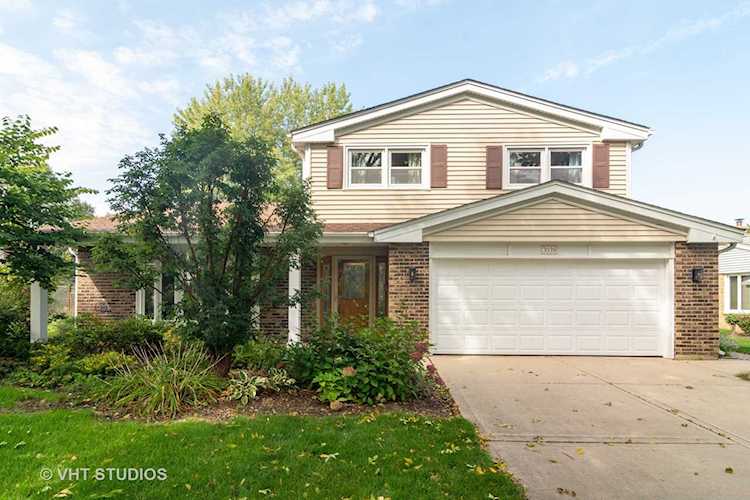3039 N Huntington Dr Arlington Heights, IL 60004