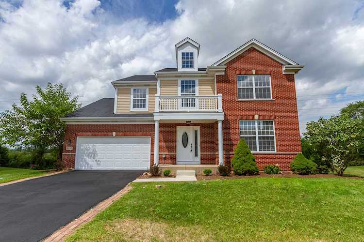 2210 Colchester Ct Hoffman Estates, IL 60192