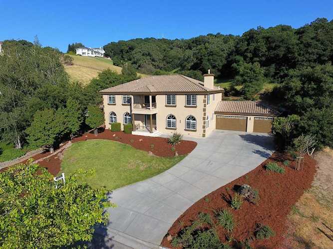 2410 Sunflower Circle Gilroy, CA 95020