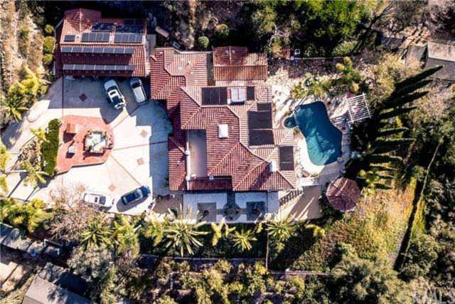 18047 Old Coach Road Poway, CA 92064