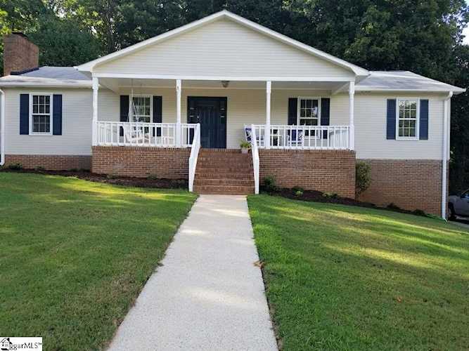 10 Thunderbird Dr Travelers Rest, SC 29690