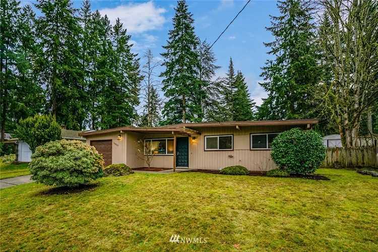 16859 NE 14th Place Bellevue, WA 98008