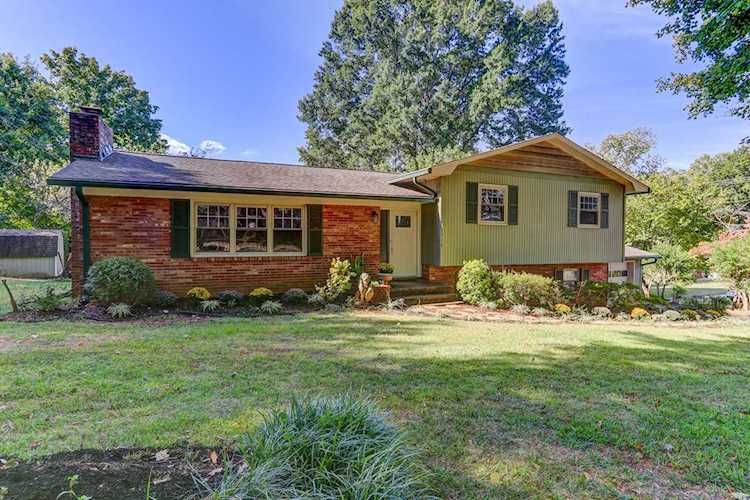 7716 Twining Dr Knoxville, TN 37919 | MLS 1100916 Photo 1