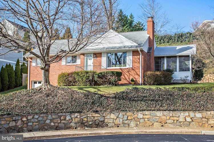 3542 Utah St Arlington, VA 22207
