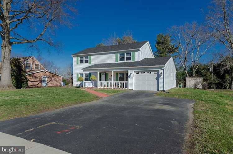 2607 Kingsley Ln Bowie, MD 20715