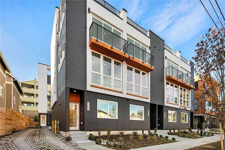 8819 Midvale Ave N Seattle, WA 98103