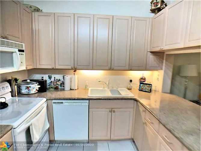 506 Freedom Ct #506 Deerfield Beach, FL 33442