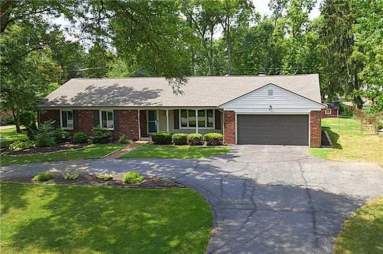 6736 Grosvenor Place Indianapolis, IN 46220 | MLS 21691150 Photo 1