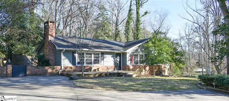 203 Lake Fairfield Dr Greenville, SC 29615