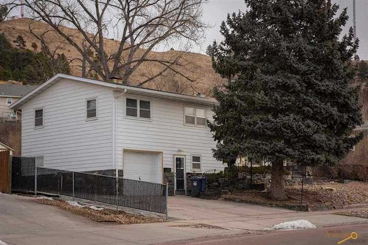 2214 Arrow Rapid City, SD 57702