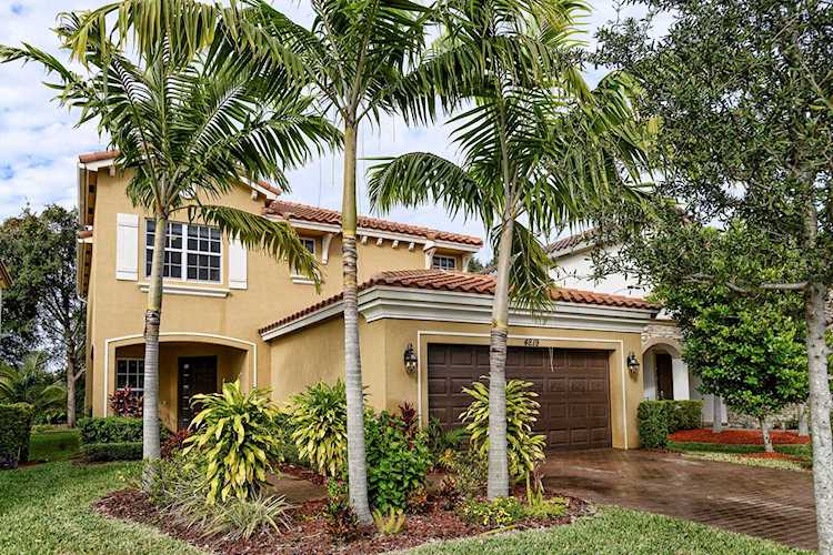 4819 Capital Drive Lake Worth, FL 33463
